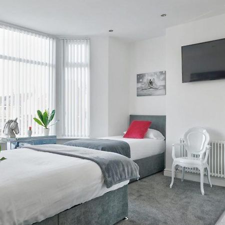 Priory Suites Liverpool Bagian luar foto