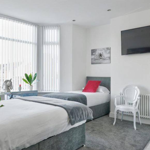 Priory Suites Liverpool Bagian luar foto
