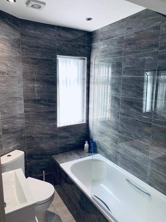 Priory Suites Liverpool Bagian luar foto